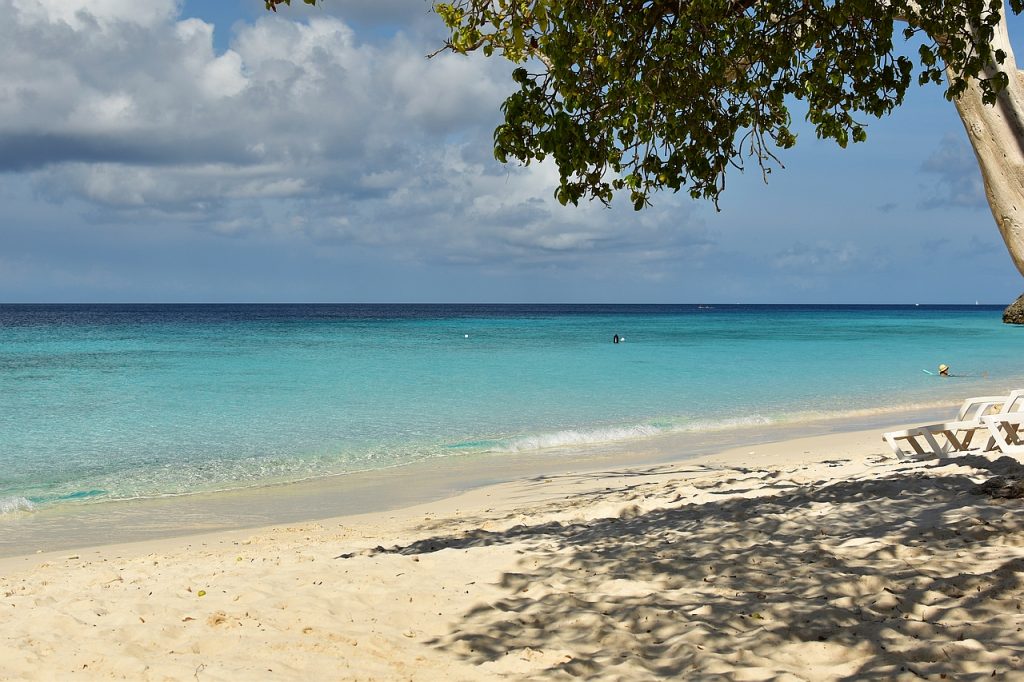 playa cas abao