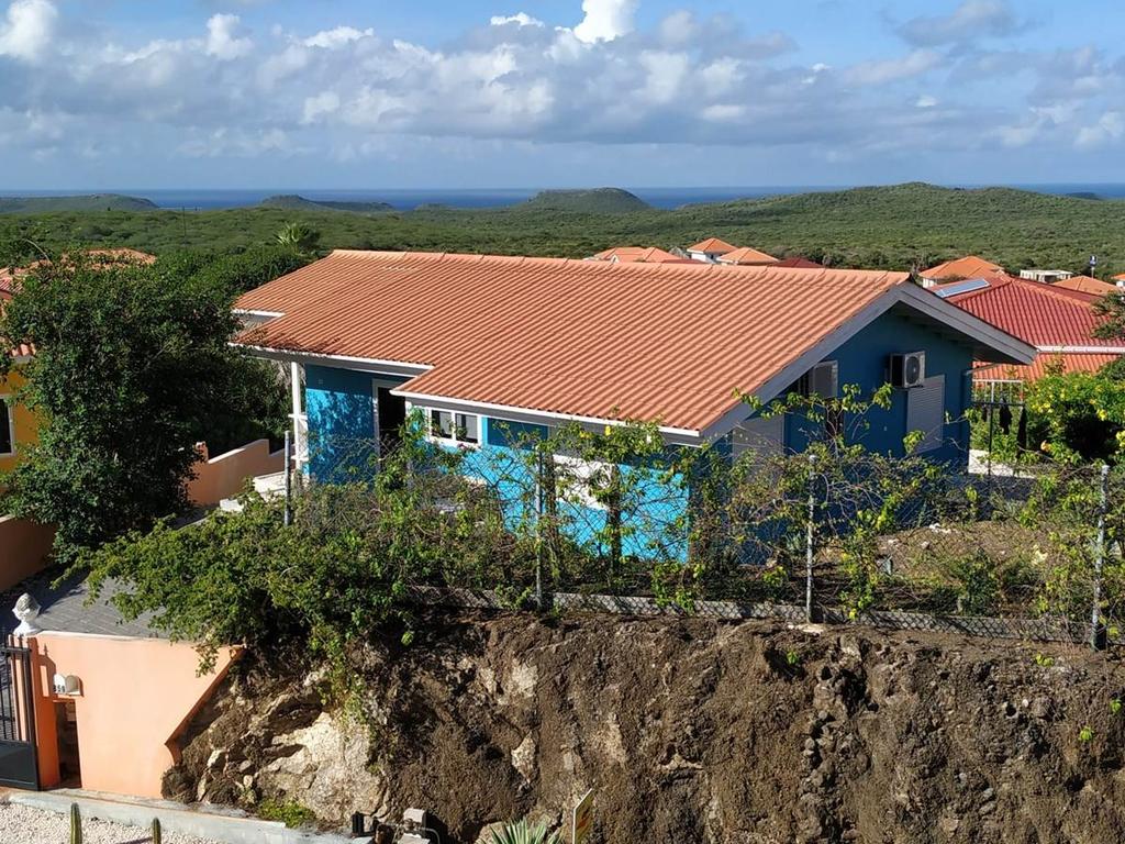 Schönes Ferienhaus mit Pool auf Curacao mit wunderschöner Aussicht