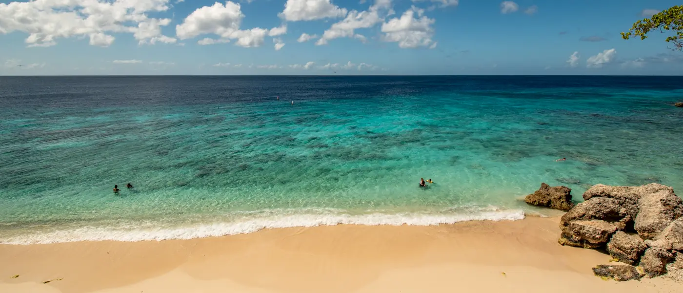 paradiesischer Strand auf Curacao