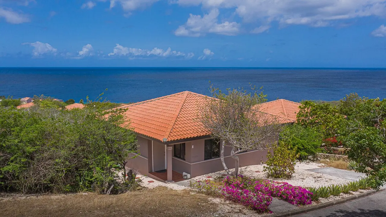 preiswerte villa auf curacao