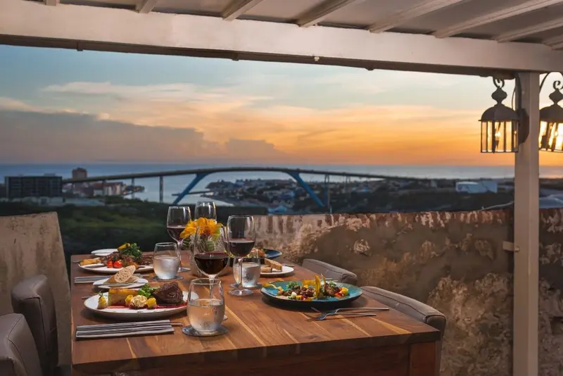Fort Nassau - Dinieren mit traumhafter Aussicht