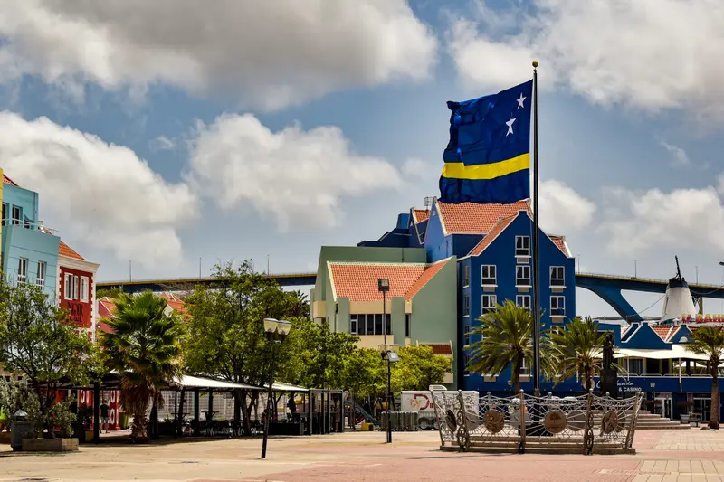 Brionplein in Curacao, Bandera di Curacao Brionplein in Curacao, Bandera di Curacao