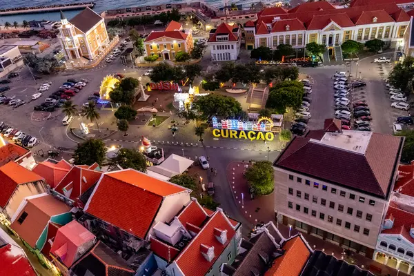 Punda Wilhelminaplein in Willemstad Curacao
