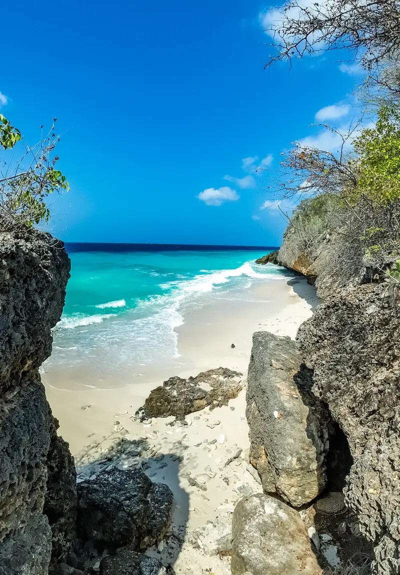 Versteckte kleine Strände auf Curacao Versteckte kleine Strände auf Curacao